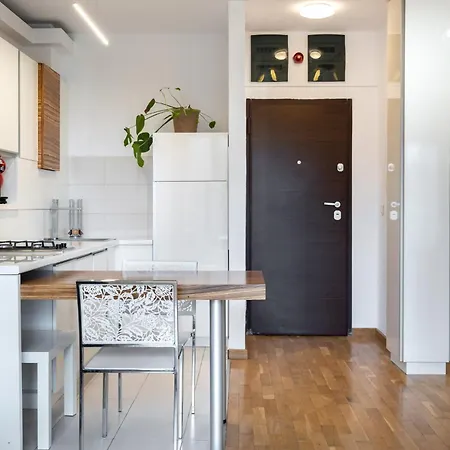 Lazynest - Modern Apartment With Parking & Balcony Bucharest Exterior photo