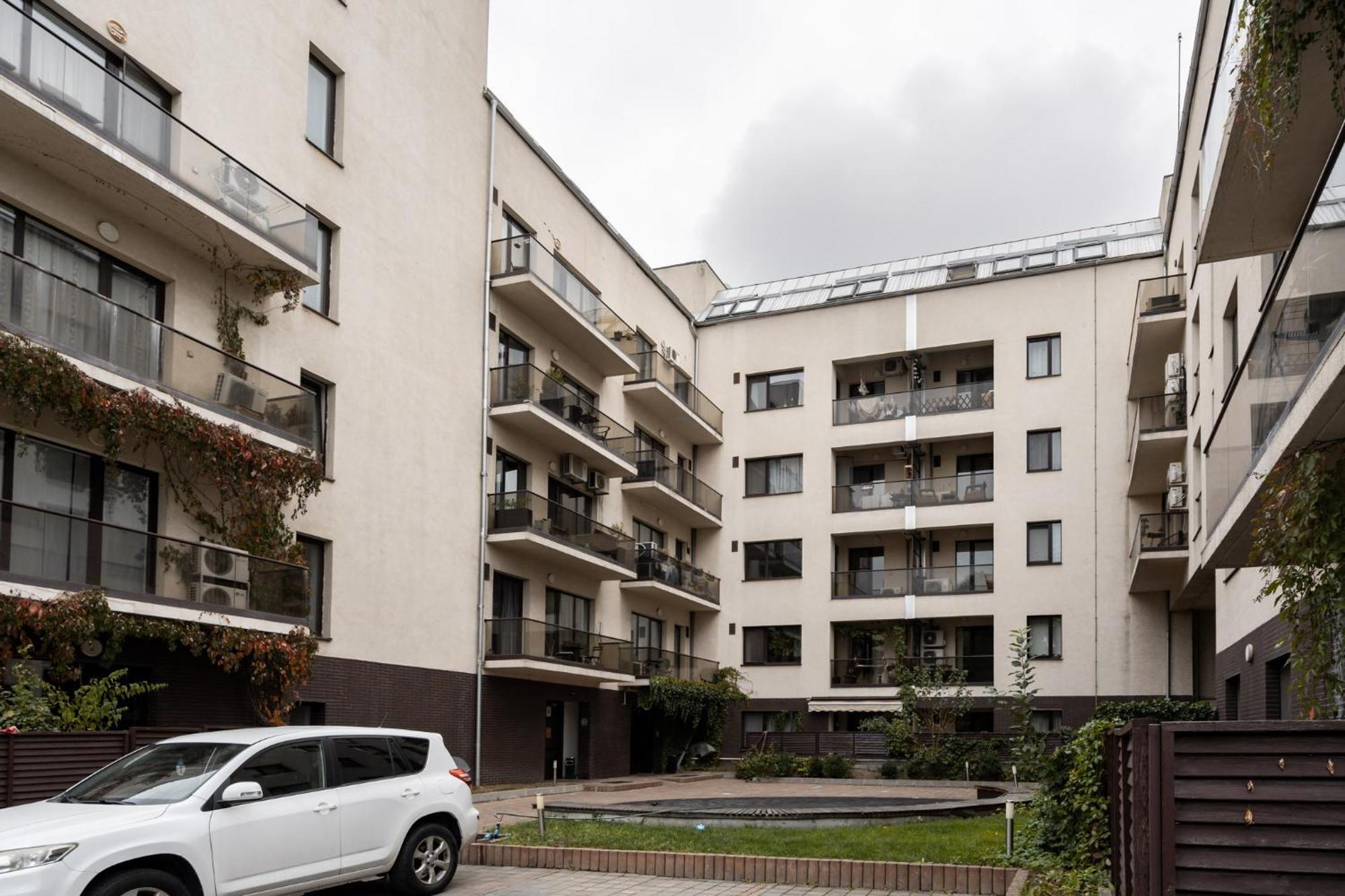 Apartment Lazynest - Modern With Parking & Balcony *