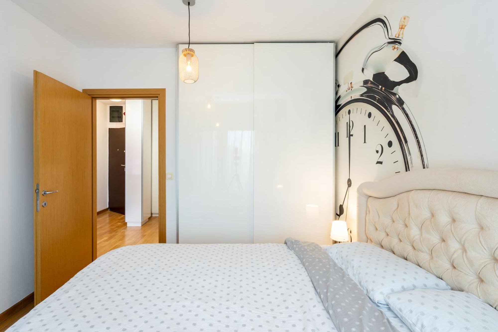 Lazynest - Modern With Parking & Balcony Bucharest