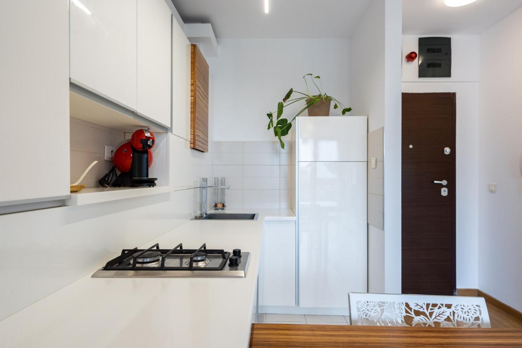Apartment Lazynest - Modern With Parking & Balcony *