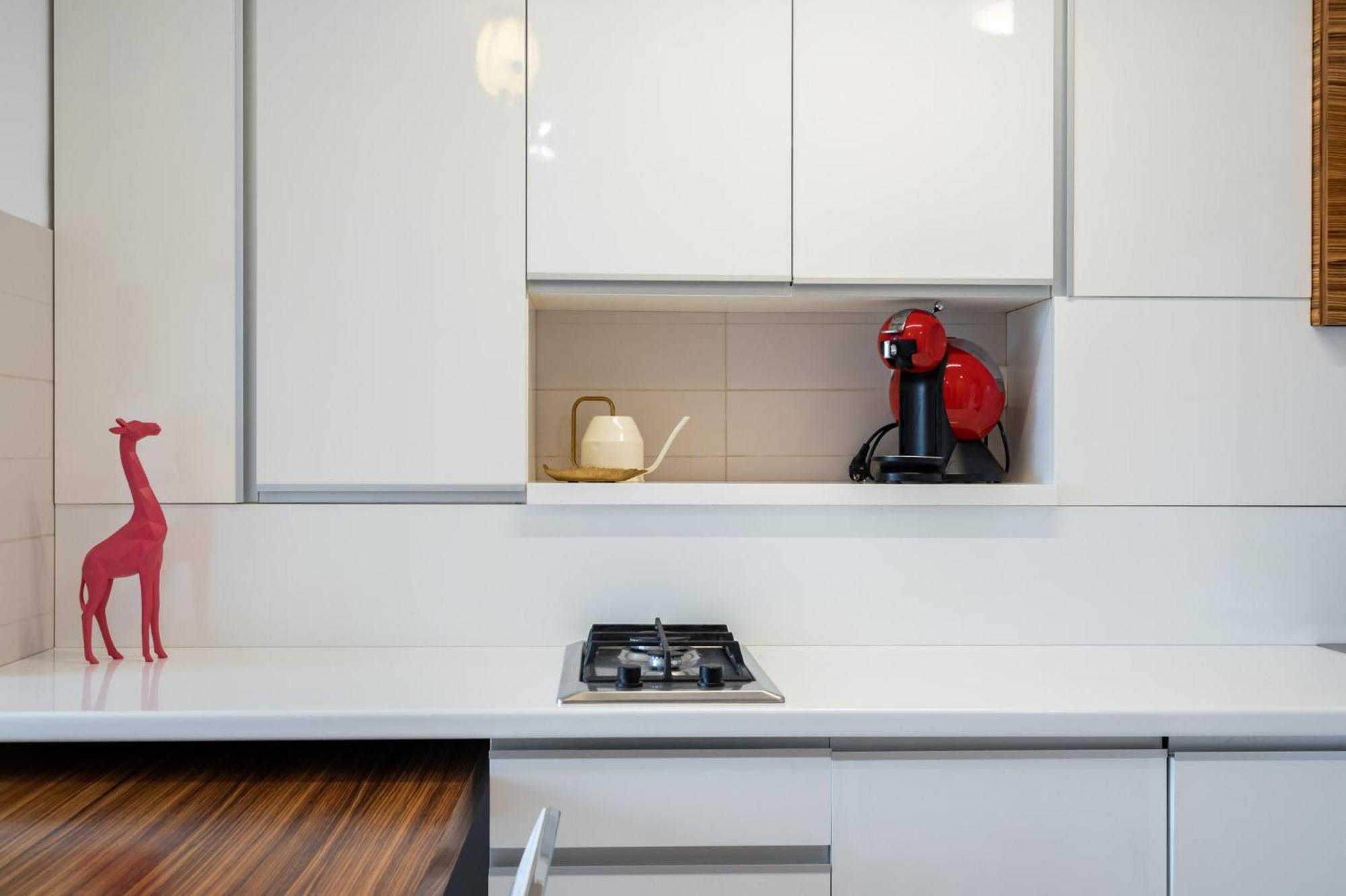 Lazynest - Modern With Parking & Balcony Apartament *